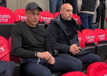 Trajneri Silvinjo ndjek ndeshjen Milan – Atalanta në “San Siro”, vëzhgon Gjimshitin…