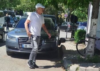 Sherri tek PSD, autori me “Skorpions” të zi në dorë. Konflikti dyshohet për bastet sportive