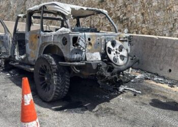 Digjet një makinë pranë tunelit të Skërficës, shkak dyshohet një shkëndijë elektrike