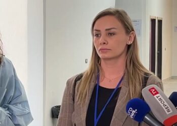 Babai iu arrestua për blerje votash, kandidatja e PSD në Fier: E pavërtetë! Jam intimiduar që të tërhiqem nga gara