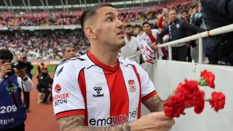 Rey Manaj përjashtohet nga skuadra e Sivasspor