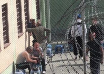 Rezultatet/ PS fiton dhe në burgun e Drenovës