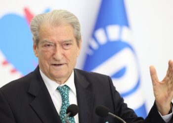 Berisha thirrje komisionerëve të PD-së: Të mbrohet çdo votë!