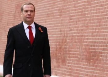 Rusia paralajmëron Zelenskyn: Nëse na prekni më 9 maj, Kievi do të zhduket