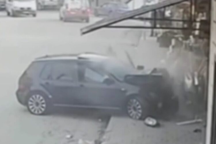 “Fluturoi” në ajër policin teksa drejtonte mjetin i dehur, arrestohet 27-vjeçari në Dibër