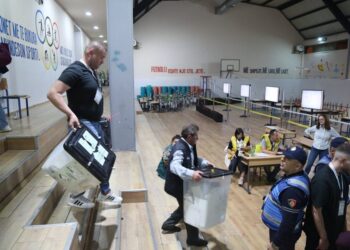 Qarku Korçë/ “Nisma” e Adriatik Lapajt i merr vendin e tretë PSD-së së Tom Doshit