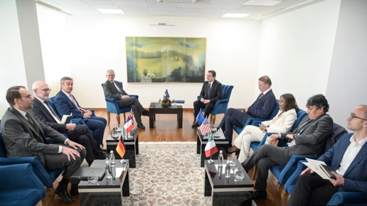 Kosovë/ Kurti takon ambasadorët e QUINT, zbardhen temat e diskutimeve