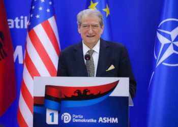 Berisha, akuza për manipulim masiv të votës së diasporës: DHL dhe Posta Shqiptare bashkëpunuan me PS