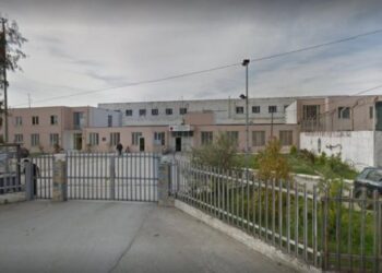 Kontroll blic në burgun e Durrësit, sekuestrohen 10 celularë