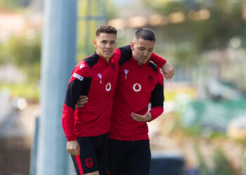 Paraqitjet e legjionarëve/ Asllani dhe Manaj gjejnë rrugën e rrjetës, Hysaj jep asist