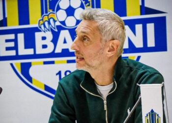 “Futboll, jo urrejtje”/ Trajneri serb i Elbasanit flet shqip: Duhet të bashkëjetojmë!
