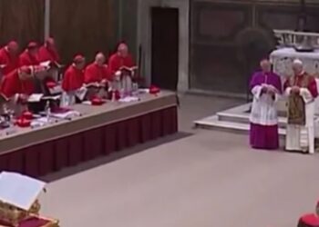 Video – Vatikani publikon për herë të parë pamjet brenda Konklavës kur zgjidhet Papa i ri