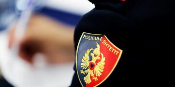 EMRAT/ U qëllua brenda në makinë, identifikohet viktima në Has