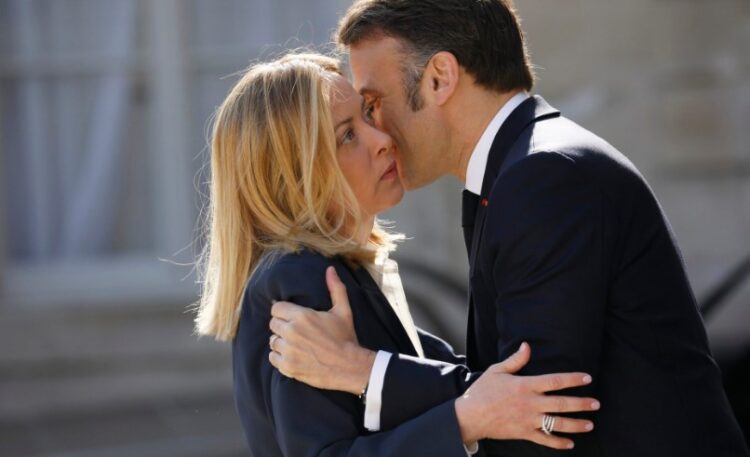 Përplasja Meloni–Macron për telefonatën me Trump, prapaskenat e samitit të Tiranës