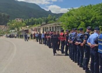 Kundërshtojnë projektin e rrugës së re/ Banorët e Hotolishtit sërish në protestë
