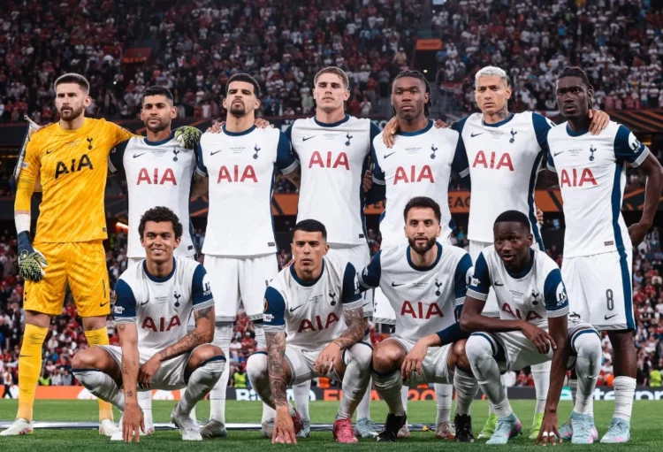 Tottenham rikthehet tek trofeu pas 17 vitesh, mposht United në finalen e Europa League