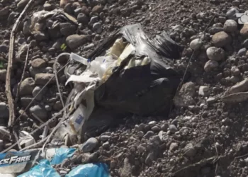 Mbetjet spitalore në Koplik ende të pa asgjësuara, ekskavatori që i mbuloi zhduket pa përfunduar hetimi