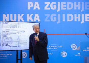 “Masakra elektorale me votat e diasporës”/ Berisha denoncon manipulime të shumta në Vlorë dhe Fier
