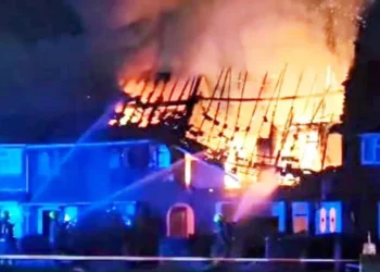 Merr flakë ‘shtëpia e barit’ në Angli, përfundojnë  në spital me djegie te rëndë dy shqiptarë