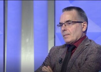 Regjimi fitoi ndeshjen e radhës, por përballja vijon