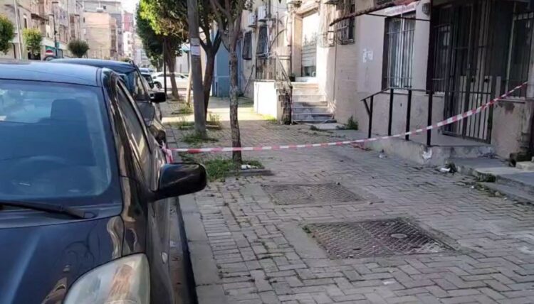 Qëllohet me armë zjarri nga persona të maskuar 29 vjeçari në Durrës, ndërron jetë në spital (Emri)