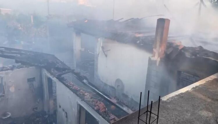 Shkrumbohet banesa në Lezhë, dyshohet për një shkëndijë elektrike