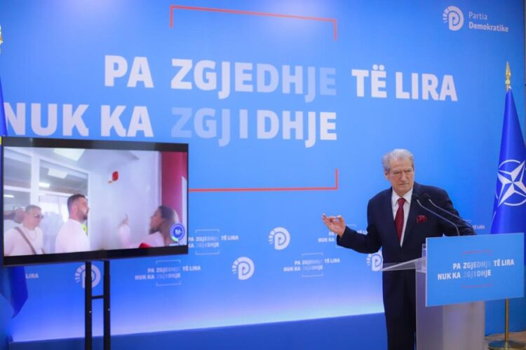 “Fytyra e vërtetë e zgjedhjeve ishte krimi!”, Berisha me pamje: Xhabaftët terrorizuan votuesit në Vorë