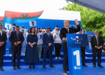 Berisha: Blendi Klosi luan kumar me apartamente,  Agron Malaj është një nga hajdutët më të mëdhenj