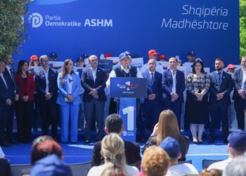 Berisha apel policisë e administratës: Zbatoni ligjin dhe jo urdhrat e kriminelëve, patronazhistët do ndiqen si terroristë