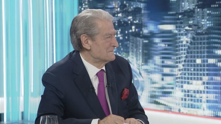 “Kontrata e lobimit s’është për Non Grata”, Berisha: Nuk e pagoi PD, ne pranuam vetëm shërbimin