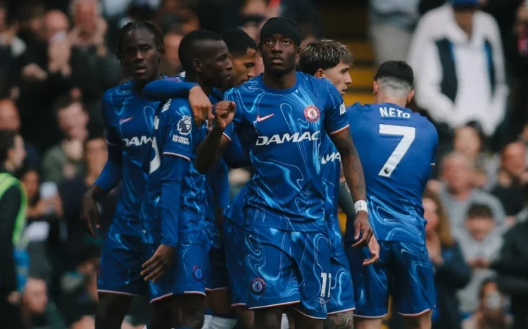 Chelsea mund pa probleme Liverpool-in, por “Blutë” janë sërish në rrezik (video)