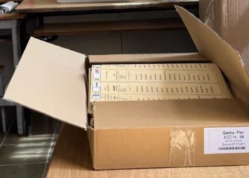 Skandali/ Humbin 500 fletët e votimit në Qendrën e Votimit në Fier, gjenden vetëm 47