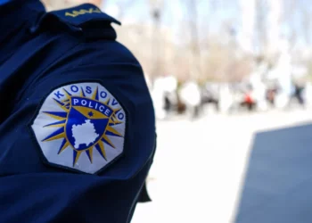 Krim pasioni në kryeqytet,  34-vjeçari plagos me thikë të dashurën dhe më pas vret veten