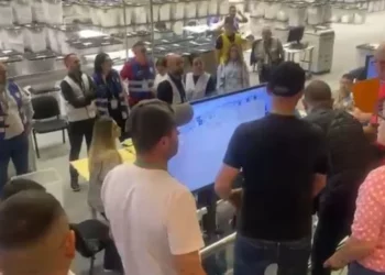 Tensione te Parku Olimpik/ Lëvizja Bashkë: Fletët e votimit po kalojnë shumë shpejt