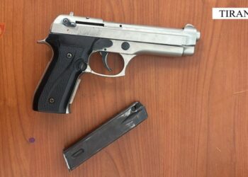 Lëvizte i armatosur, arrestohet 18-vjeçari në Tiranë (Emri)