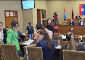 Bojkotohet sërish Këshilli Bashkiak në Shkodër/ PSD kundër Becit