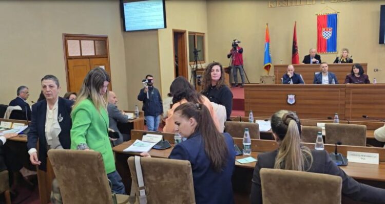 Bojkotohet sërish Këshilli Bashkiak në Shkodër/ PSD kundër Becit