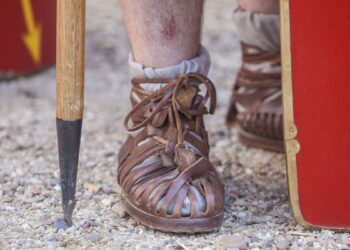 Zbulohet sandalja ushtarake romake 2,000-vjeçare!