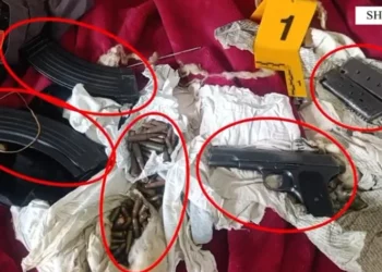 EMRAT/ Kallash e pistoletë në banesë, arrestohet 30-vjeçari nga Shijaku dhe në kërkim babai i tij