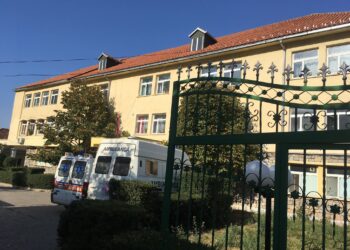 Konflikt për pronën mes dy familjeve në Has, plagosen çifti i bashkëshortëve