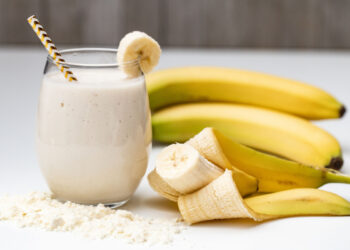 Jeni duke rrezikuar shëndetin nëse smoothie-t tuaj po i shtoni BANANE!