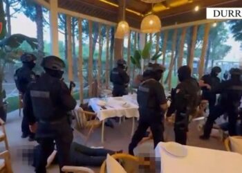 Aksion brenda një restoranti në Gjirin e Lalzit! Arrestohen 7 persona të shumëkërkuar, mes tyre Xhevdet Plaku (Emrat)