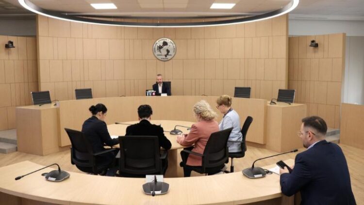 Votim i shumëfishtë? KQZ konstaton 43 raste me ID të njëjtë dhe 1798 me shenja gishti të njëjta