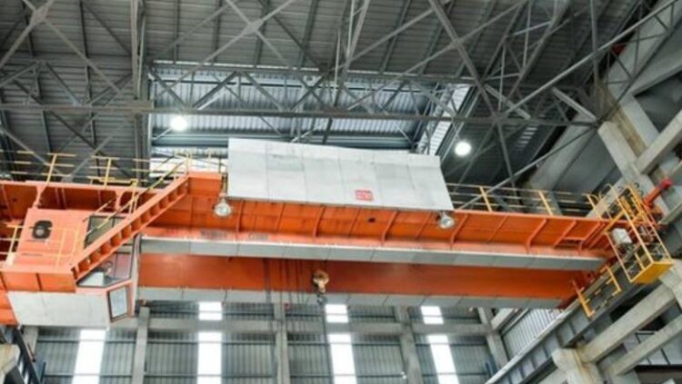 Plagosja në uzinën e ferrokromit në Elbasan/ Policia arreston dy inxhinierët dhe një brigadier