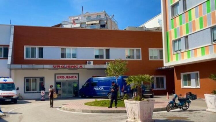 Sarandë/ Po vizitonte Butrintin me guidën e të huajve, humb jetën turisti