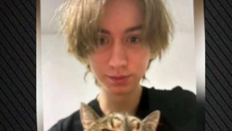 ‘Më fal për këtë që do bëj tani’, del fotoja e 21-vjeçarit që vrau 10 persona në Austri! I dërgoi videomesazh nënës