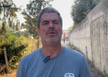 Autoritetet e Vlorës: Dyshohet se është i qëllimshëm zjarri që dogji varrezat në Hoshtimë