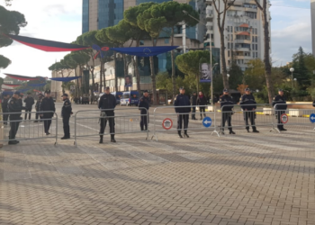 Jo vetëm të Shtunën, rrugët në Tiranë do të bllokohen edhe sot e nesër – Detajet