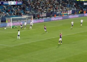 Sulmuesi shqiptar i Gjermanisë i shënon gol Anglisë në Europianin e 21-vjeçarëve (VIDEO)