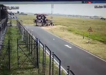 Tragjedia në Indi, kamerat kanë fokusuar çastin rrëqethës të ngritjes dhe rrëzimit të avionit